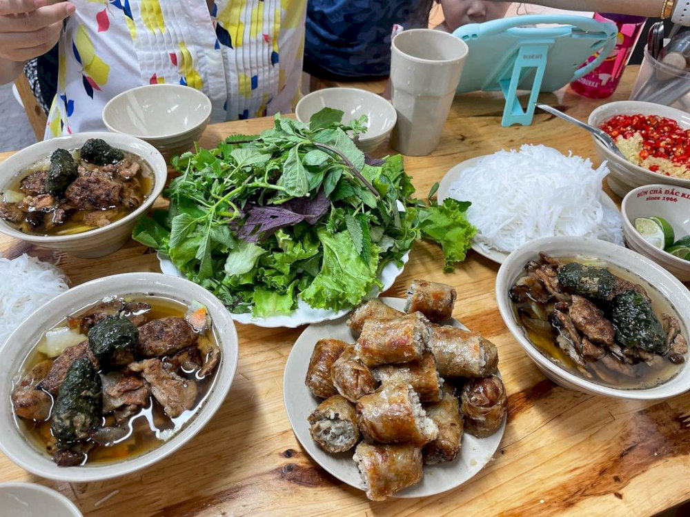 Bún chả quán Đắc Kim